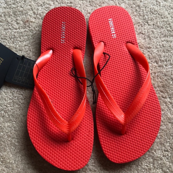 Forever 21 Red Open toed flip flops size 6 - Picture 2 of 7